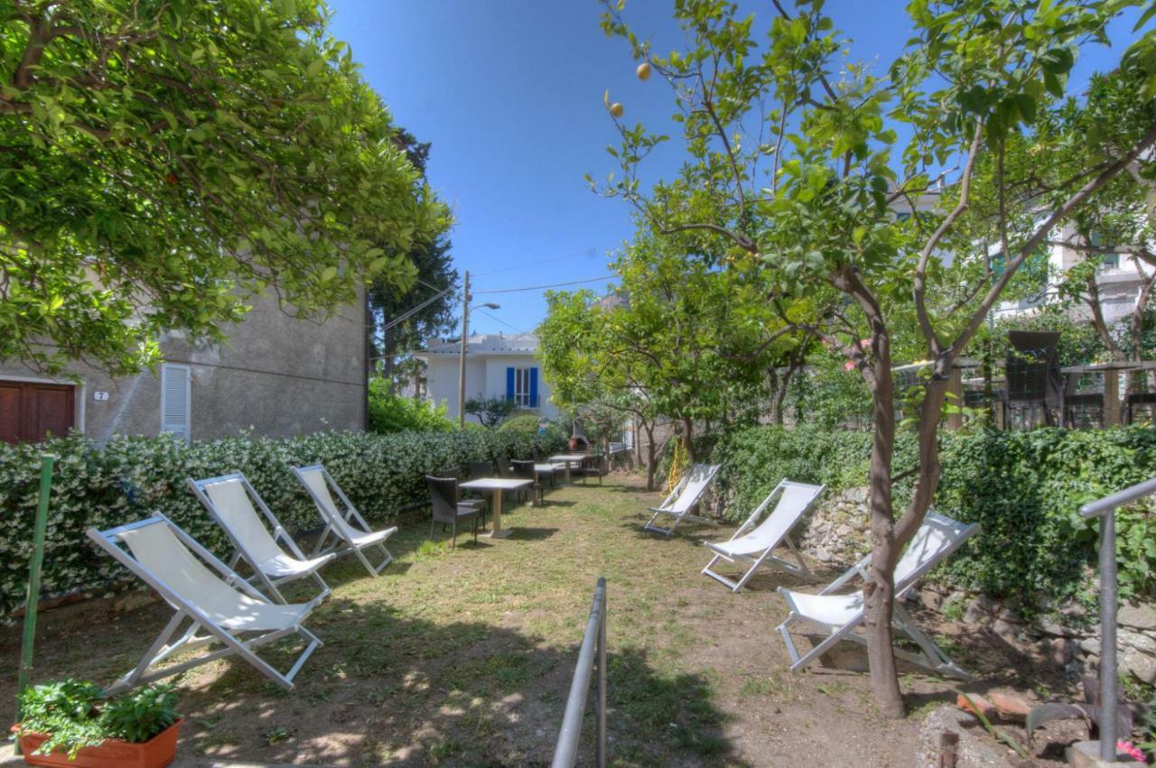 Rione San Carlo Hotel Finale Ligure Bagian luar foto